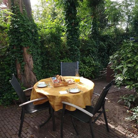 ヘレヴートスライス The Walnut Tree Bed & Breakfast エクステリア 写真