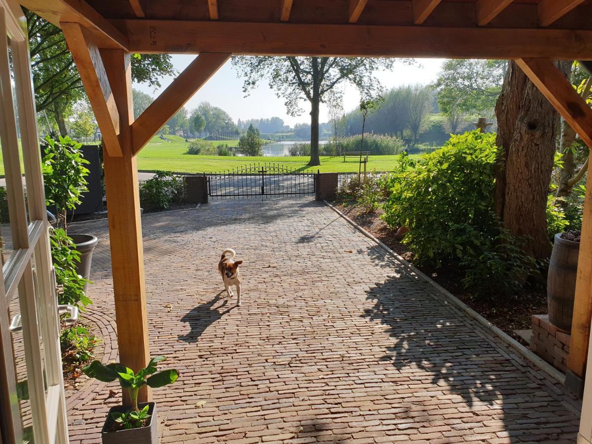 ヘレヴートスライス The Walnut Tree Bed & Breakfast エクステリア 写真